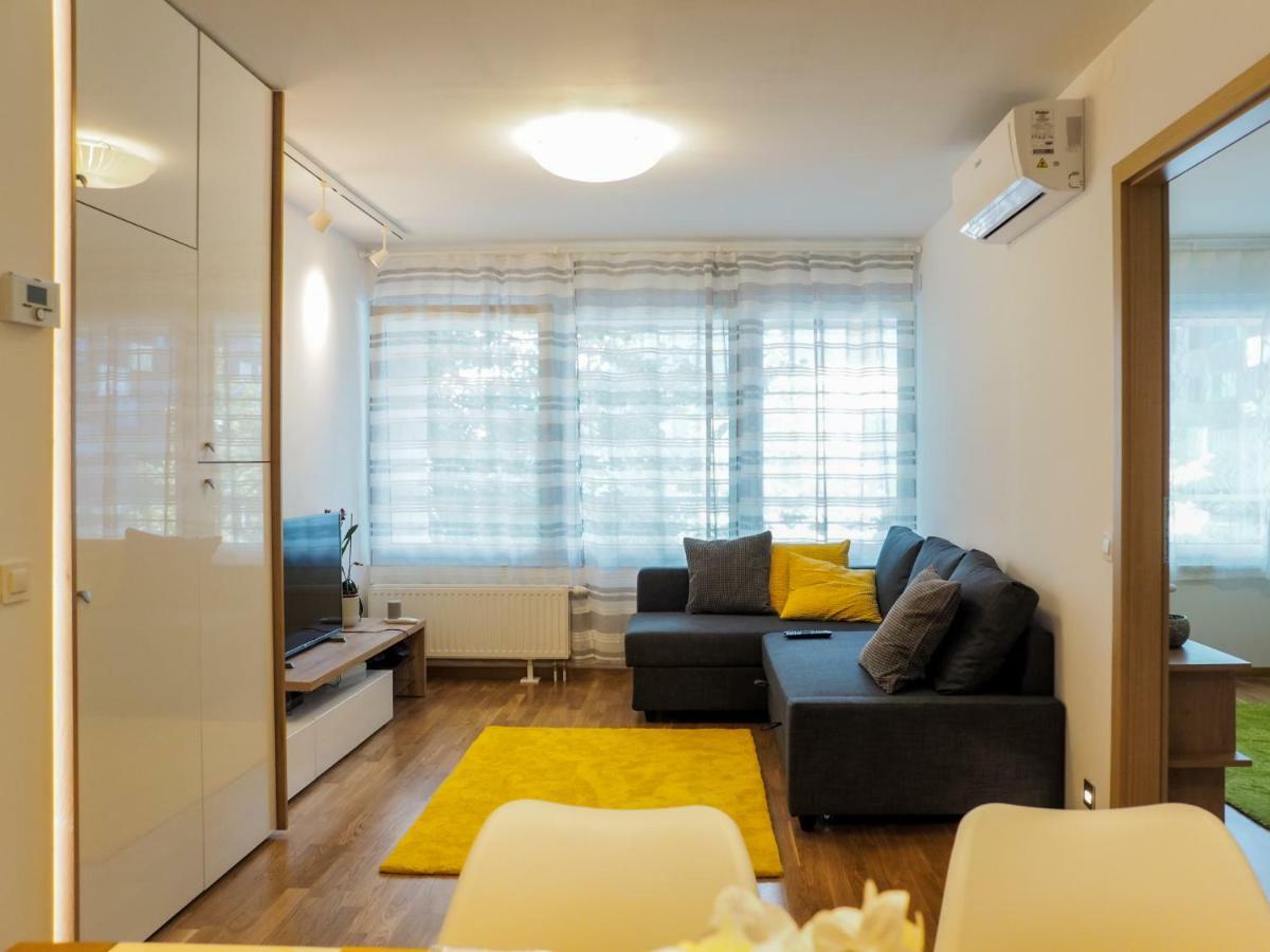 Apartman Delux Adda Apartment Загреб Екстериор снимка